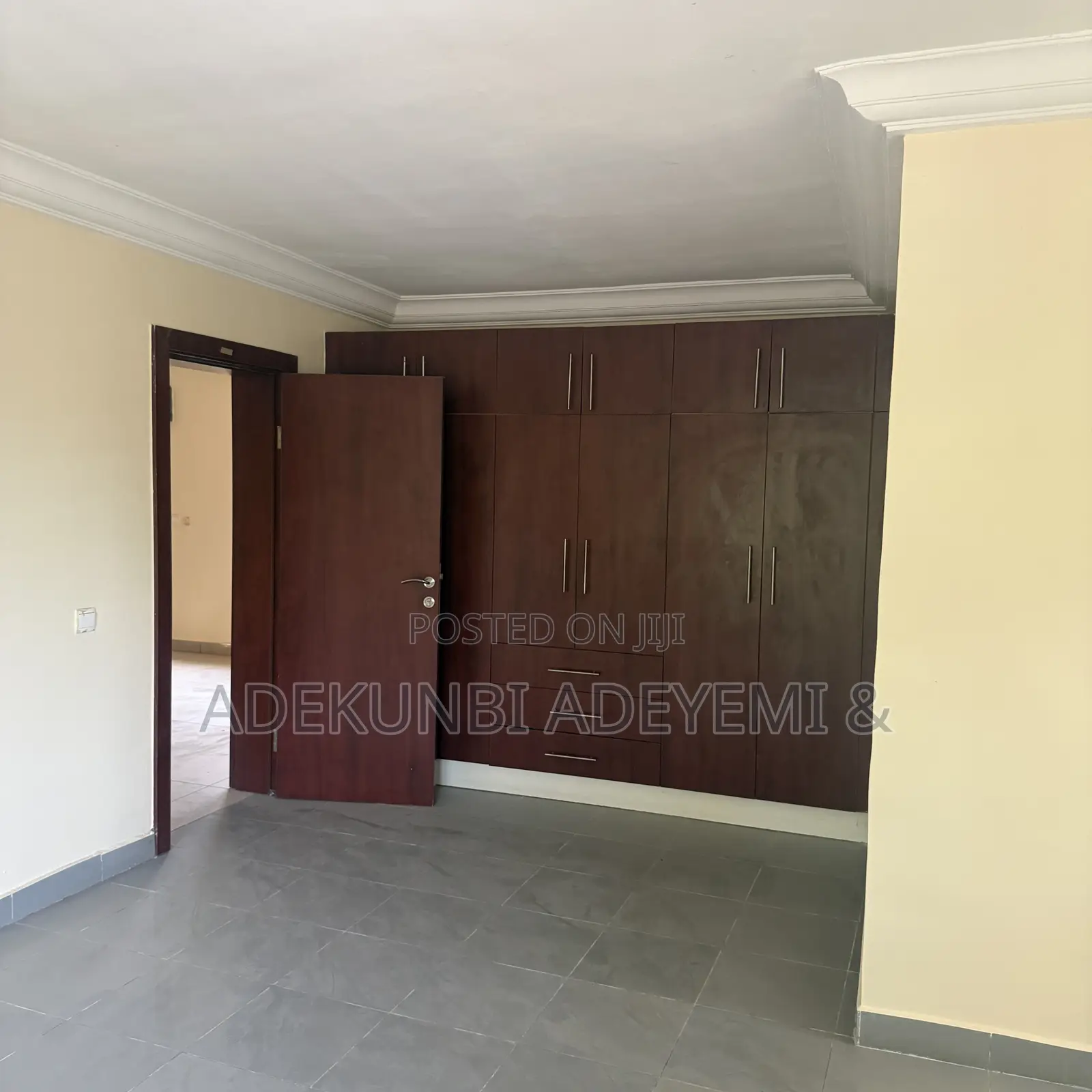 4bdrm Maisonette in Asokoro for rent