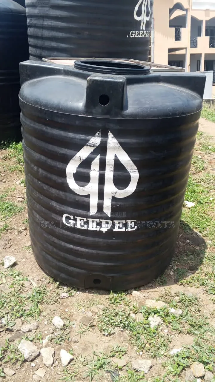 900 Liters Geepee Tank