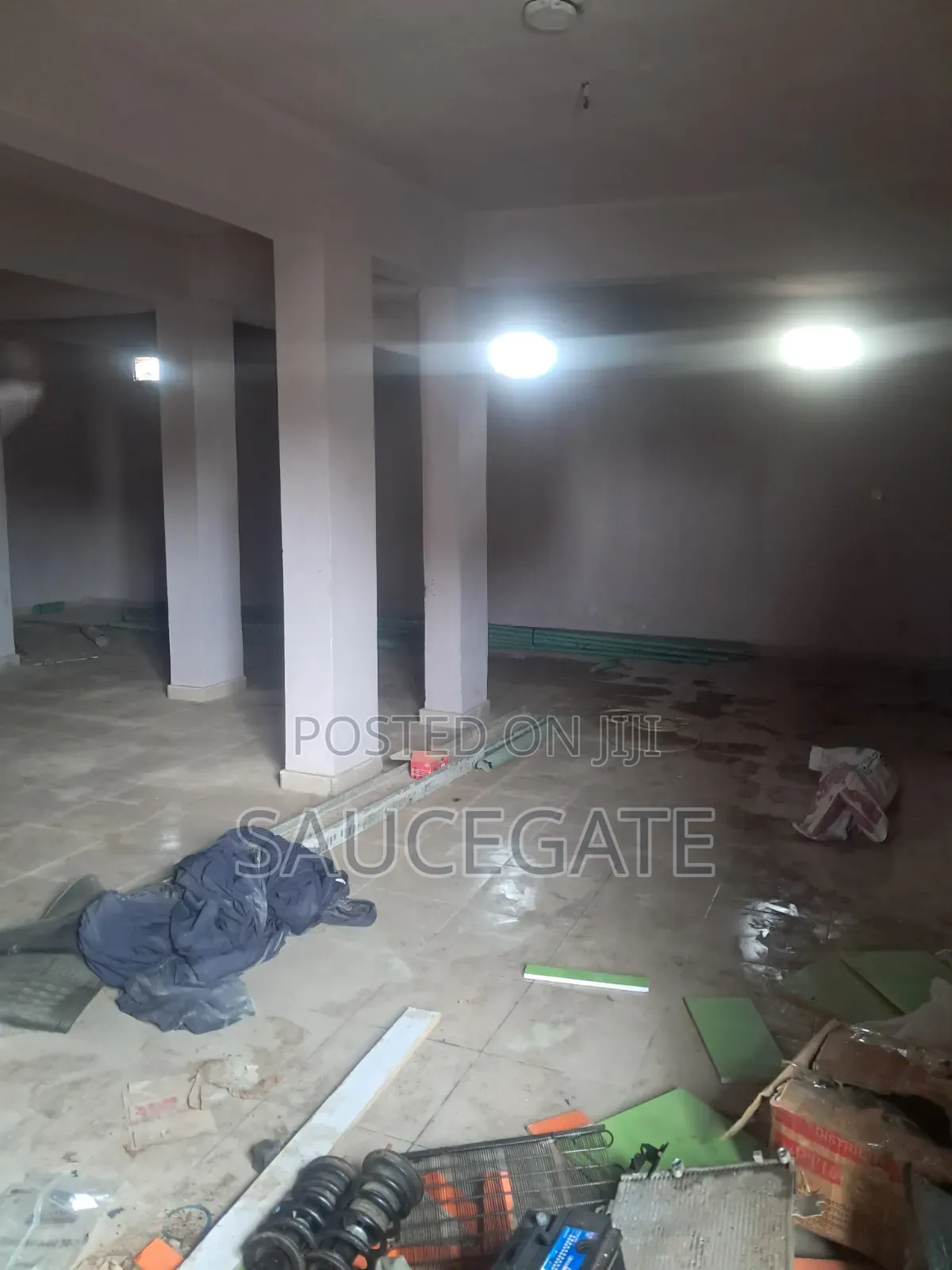 Warehouse Tolet Inside a Street Satellite Town Redgate