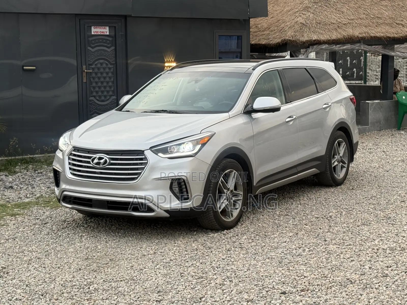 Hyundai Santa Fe 2017 Silver