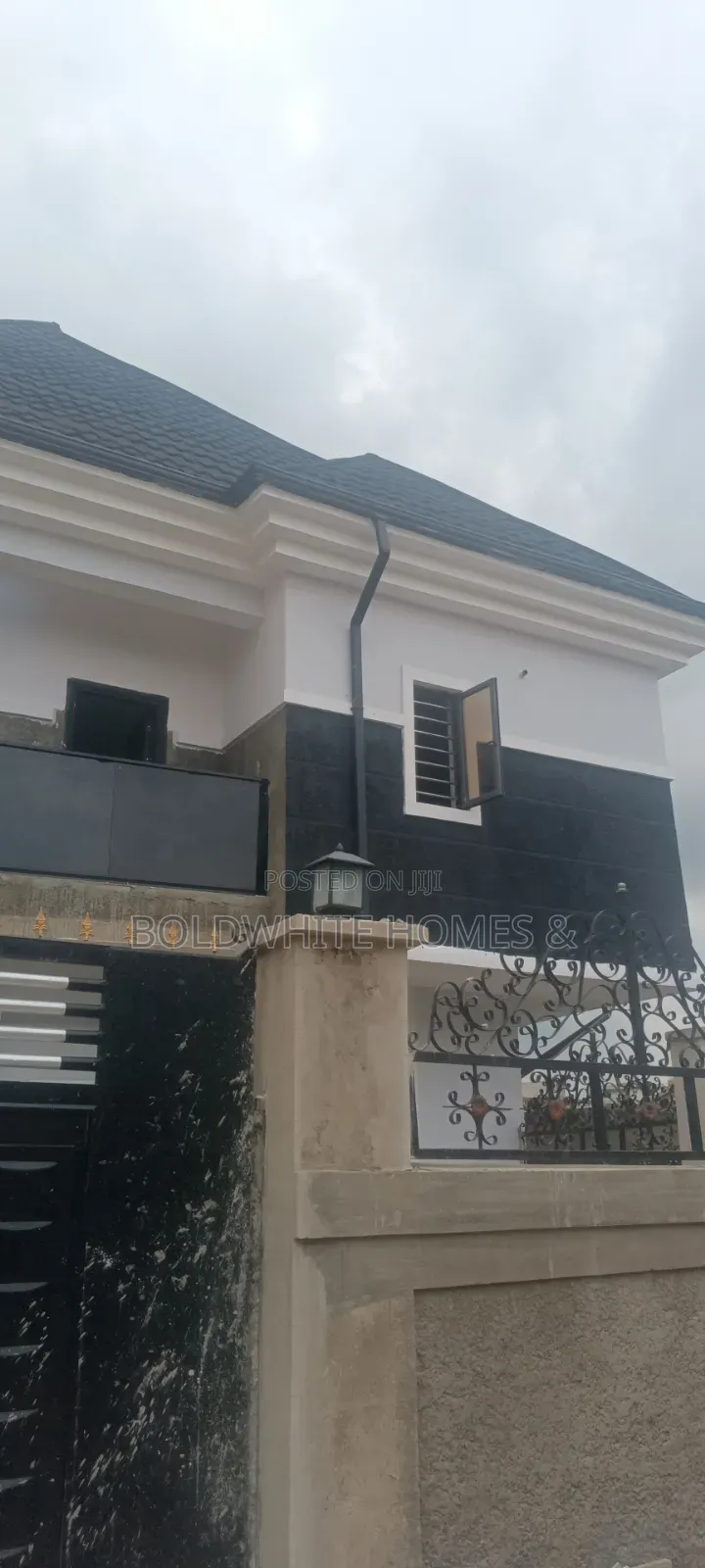 4bdrm Duplex in Decent Estate, Aguda / Ogba for rent