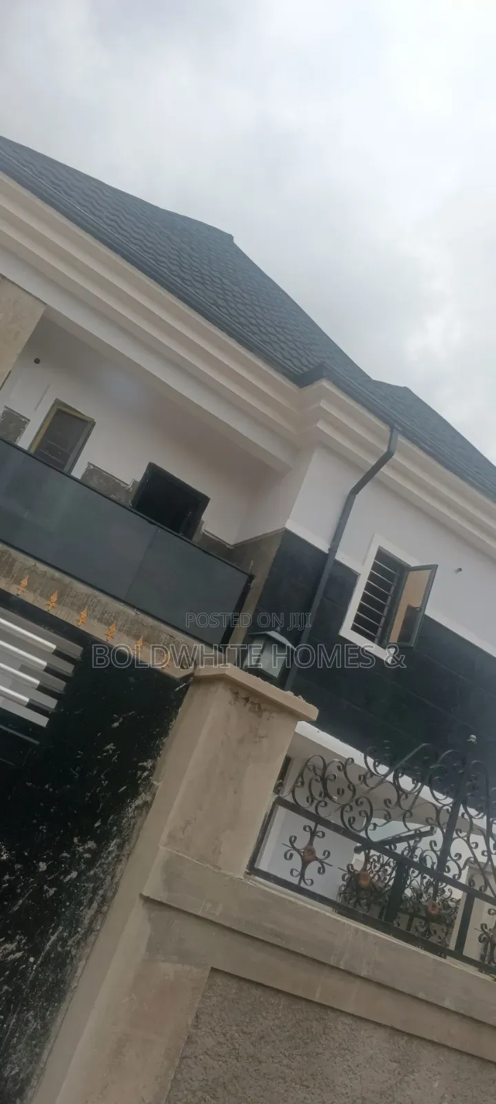 4bdrm Duplex in Decent Estate, Aguda / Ogba for rent