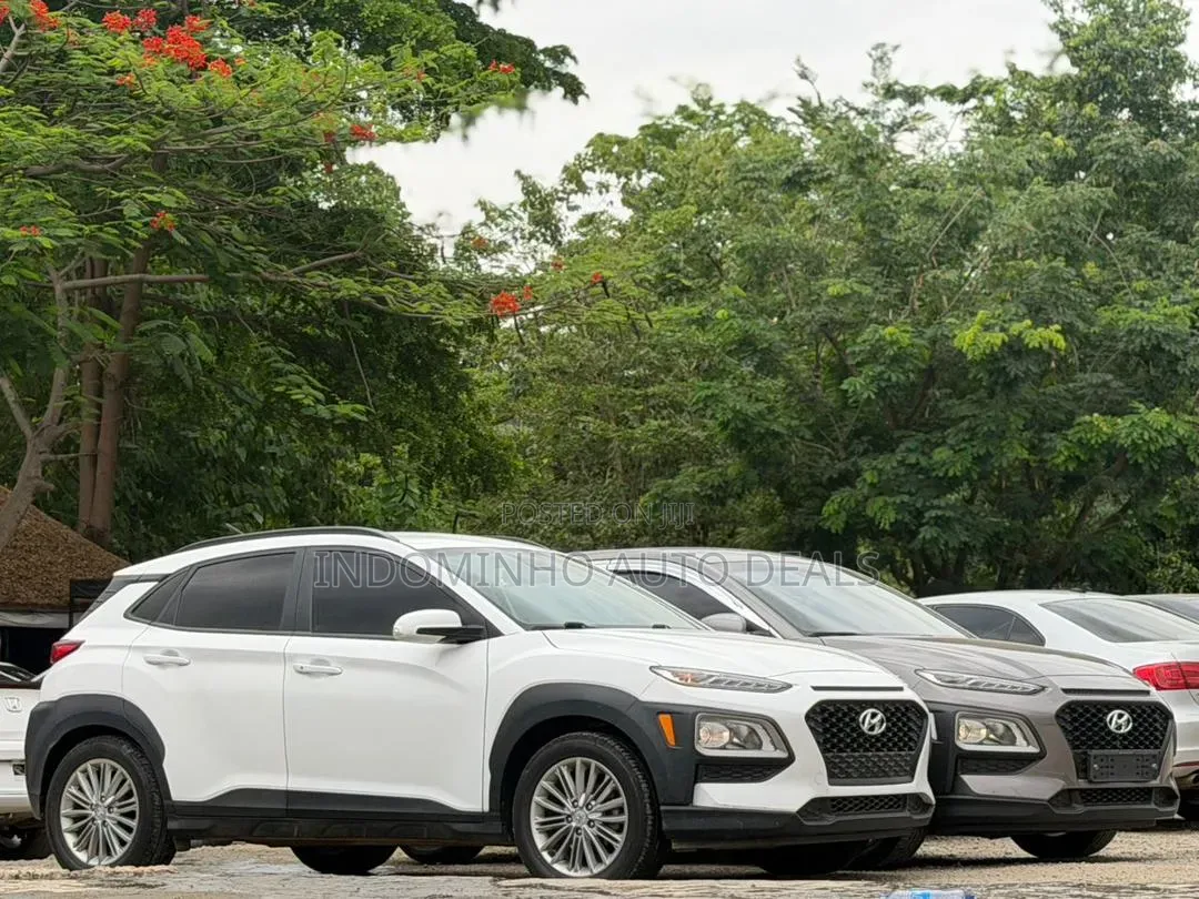 Hyundai Kona Limited 2021 White