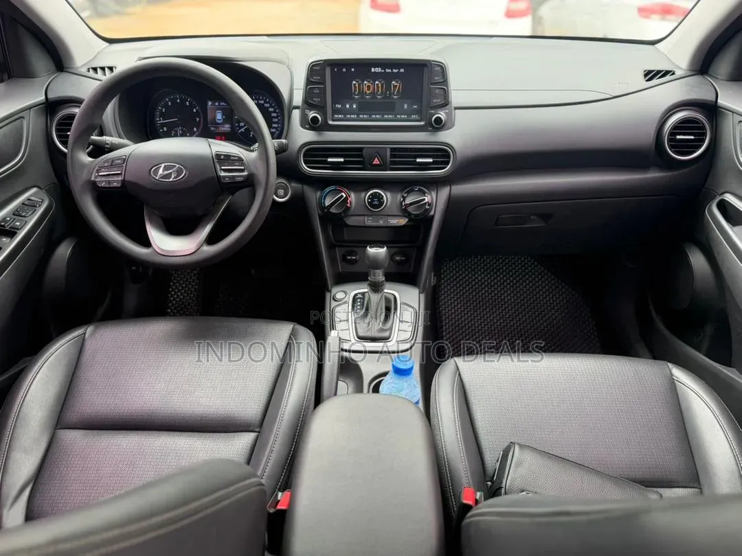 Hyundai Kona Limited 2021 White