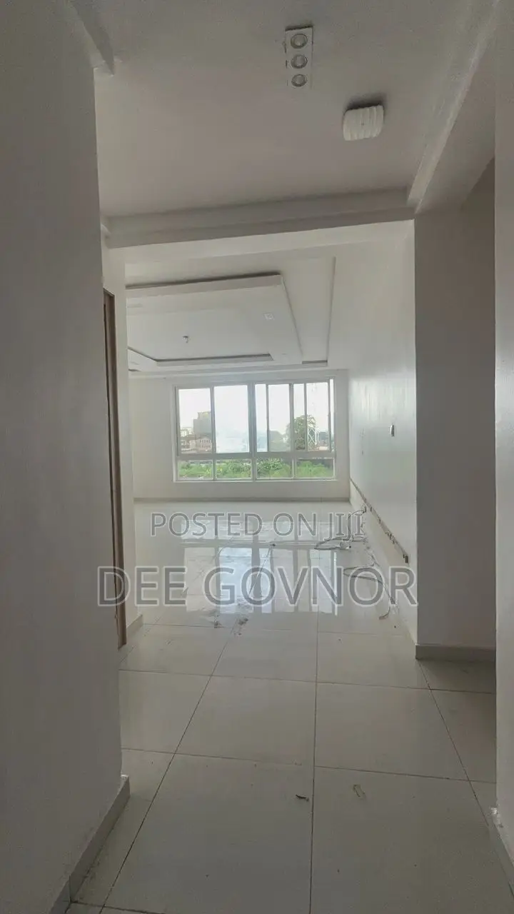 3bdrm Townhouse/Terrace in Woodland, Ilaje / Lekki for sale