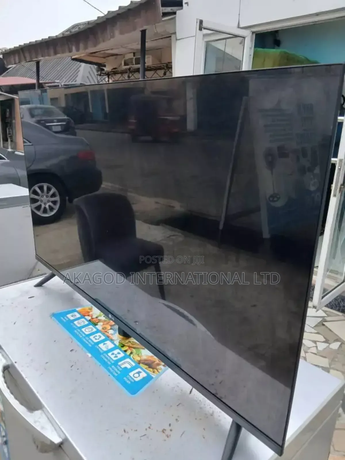 55inches Smart Lg Tv With Netflix and Youtube