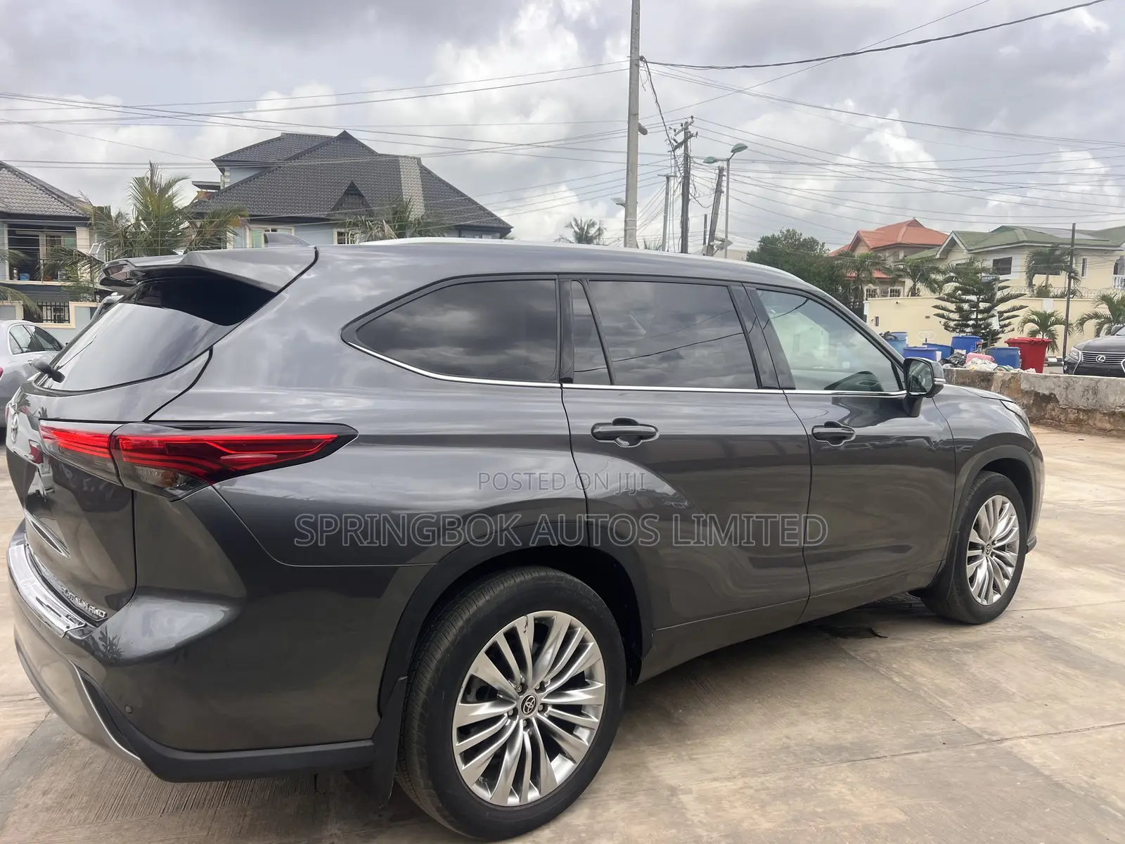 Toyota Highlander Platinum AWD 2024 Gray