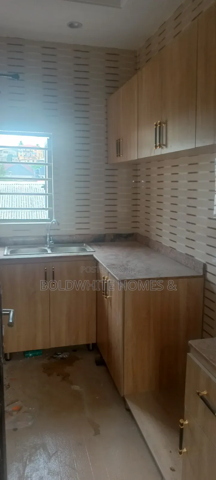 2bdrm Block of Flats in Mini Estate, Aguda / Ogba for rent