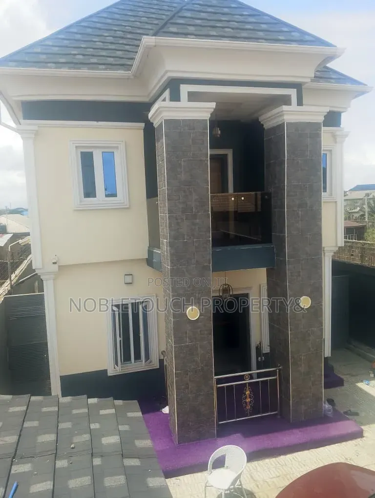 4bdrm Duplex in Ikotun Igando Road for sale