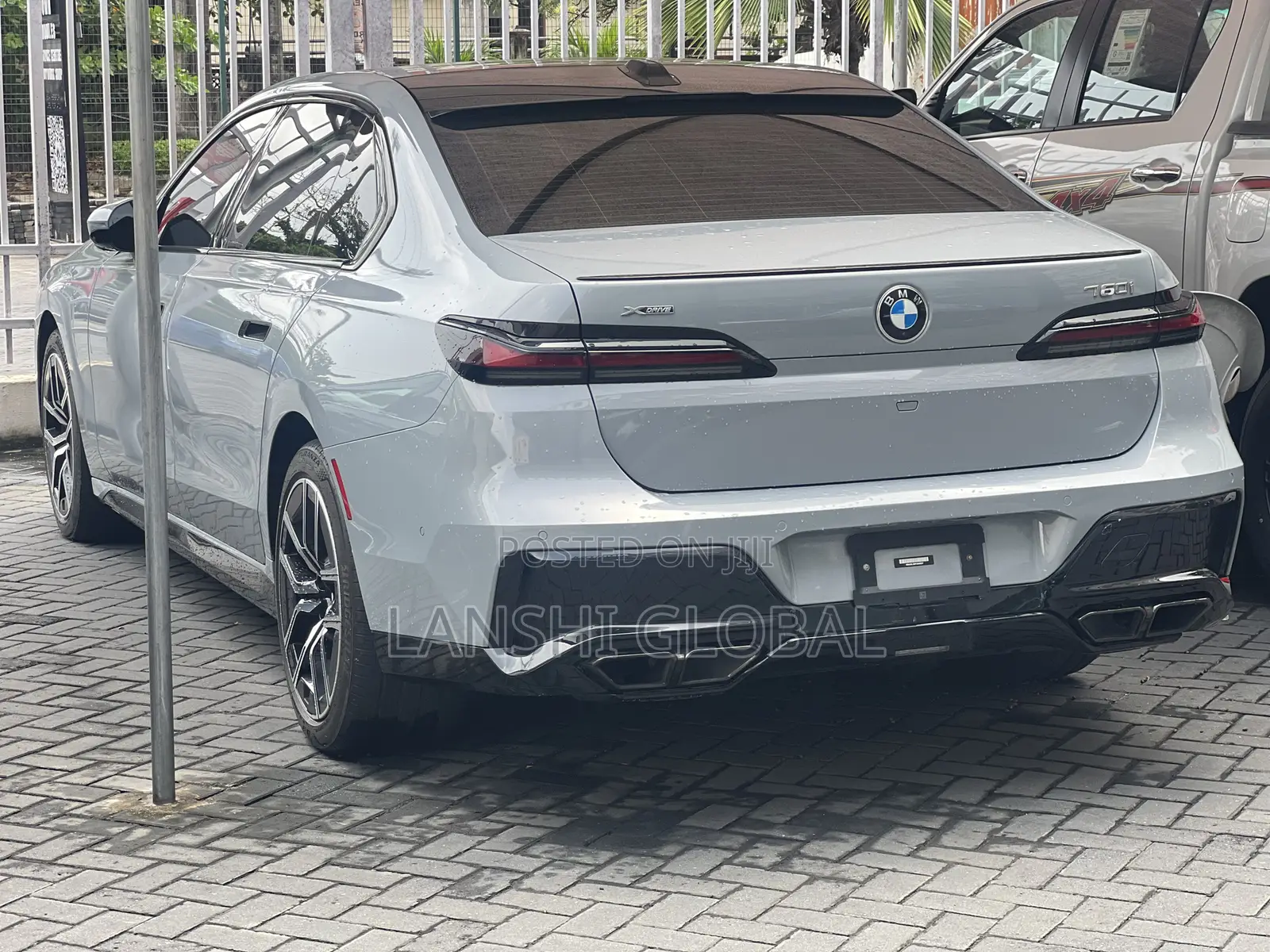 BMW 7 Series 760i xDrive AWD 2023 Blue