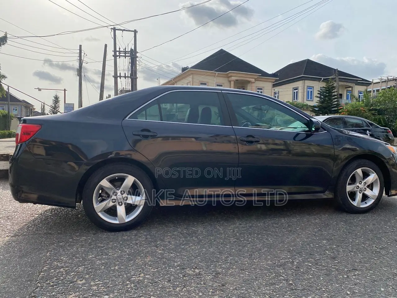 Toyota Camry SE 4dr Sedan (2.5L 4cyl 6A) 2013 Black