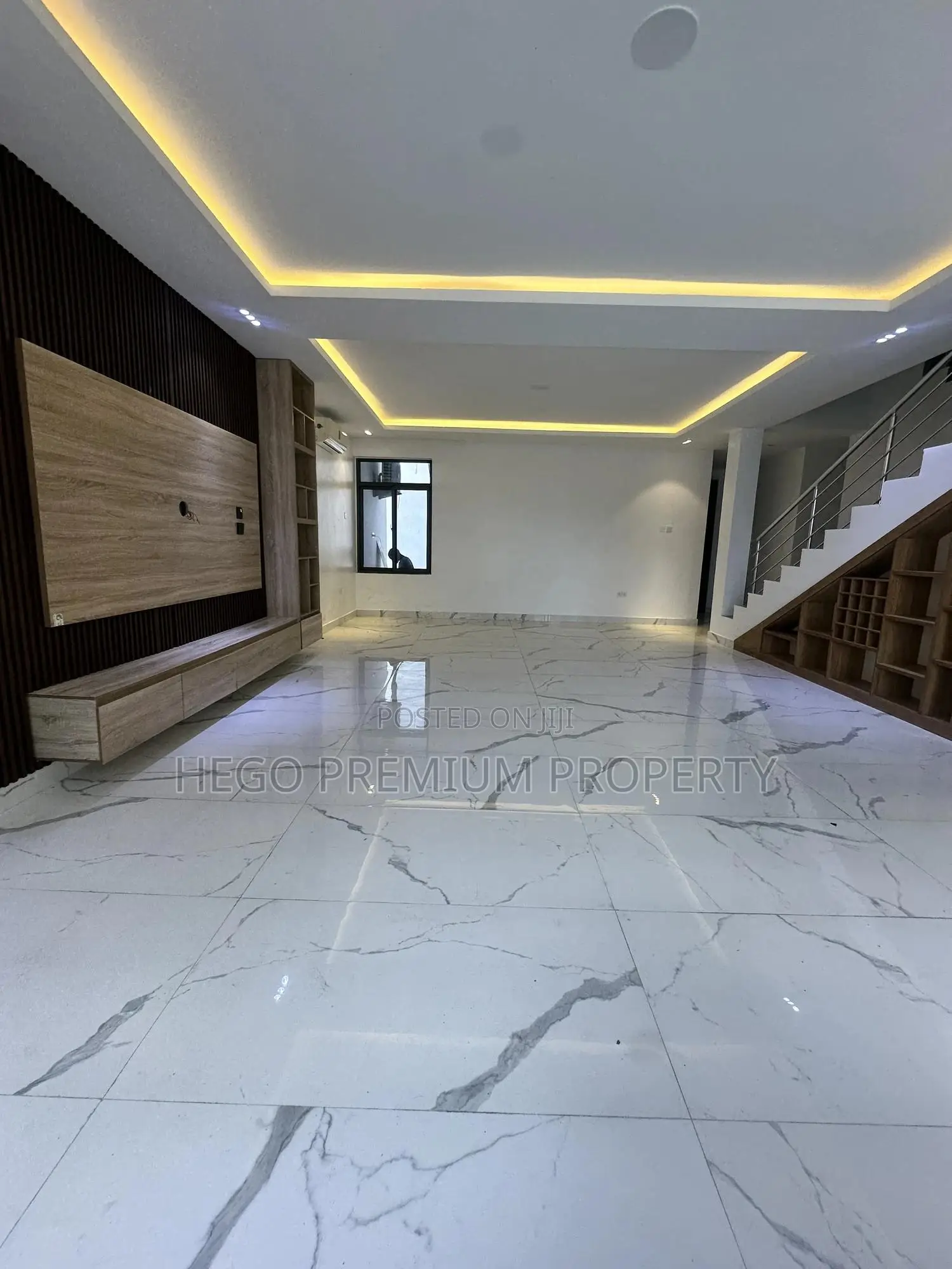 4bdrm Duplex in Phase 2 for rent