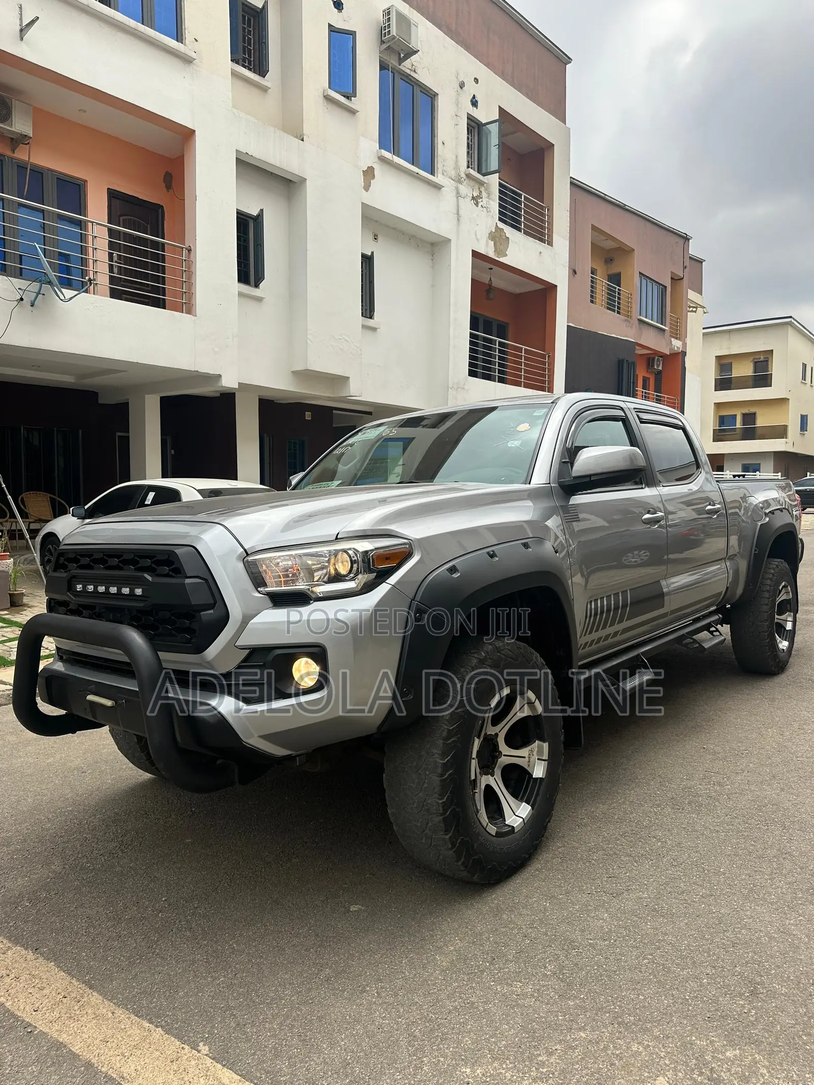 Toyota Tacoma SR5 2017 Gray
