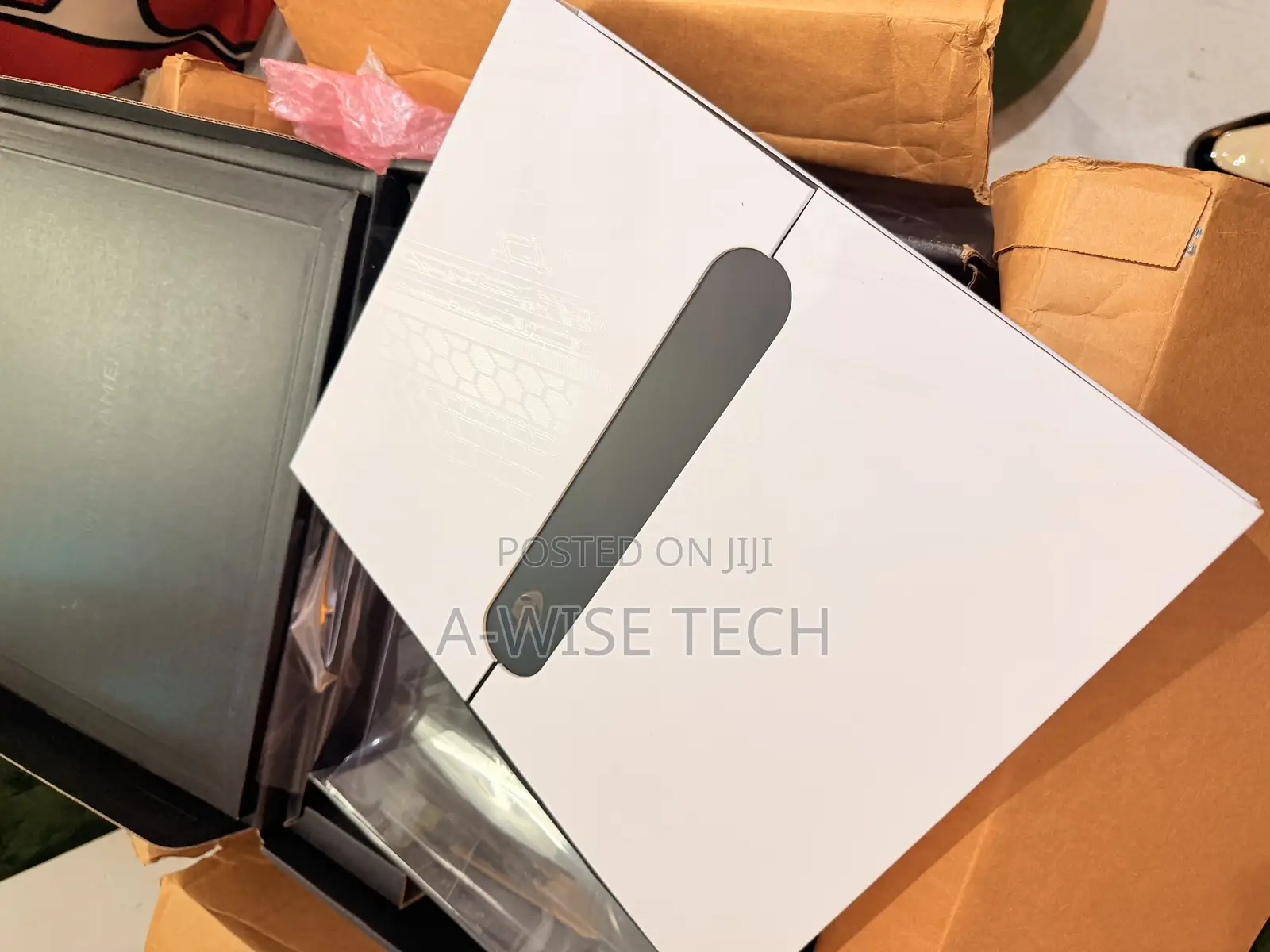 New Laptop Alienware X16 R2 16GB Intel Core Ultra 7 SSD 1T