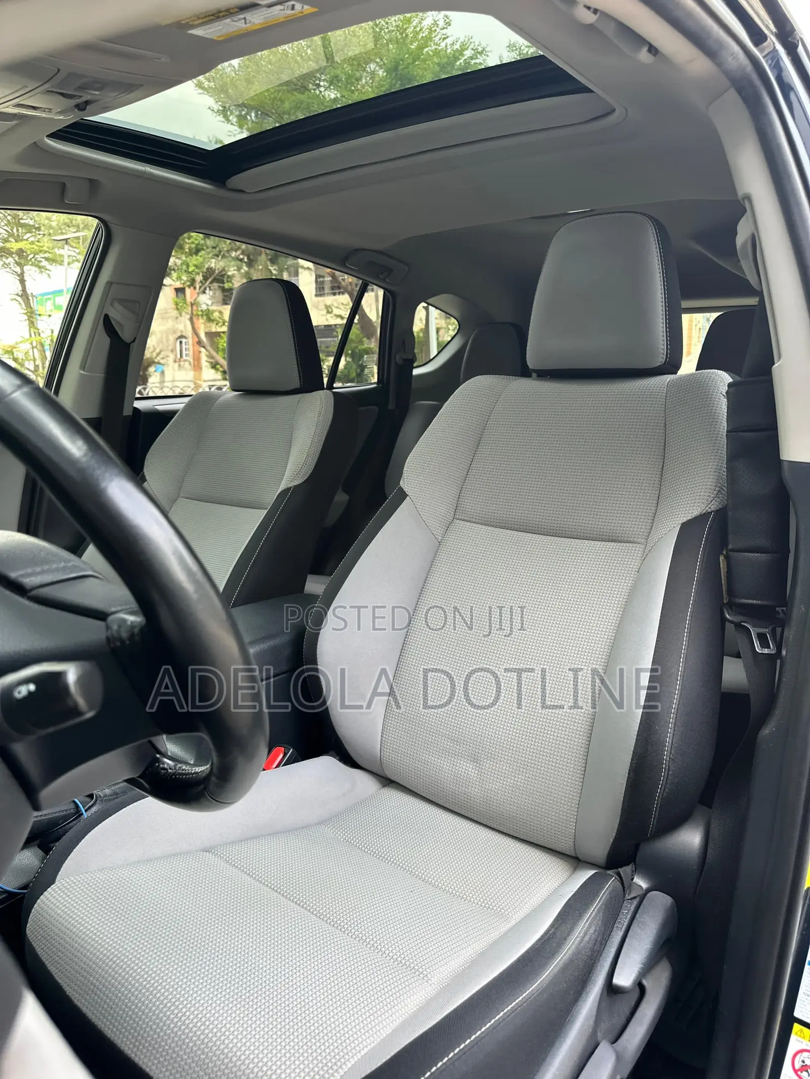 Toyota RAV4 XLE 4dr SUV AWD (2.5L 4cyl 6A) 2018 Gray