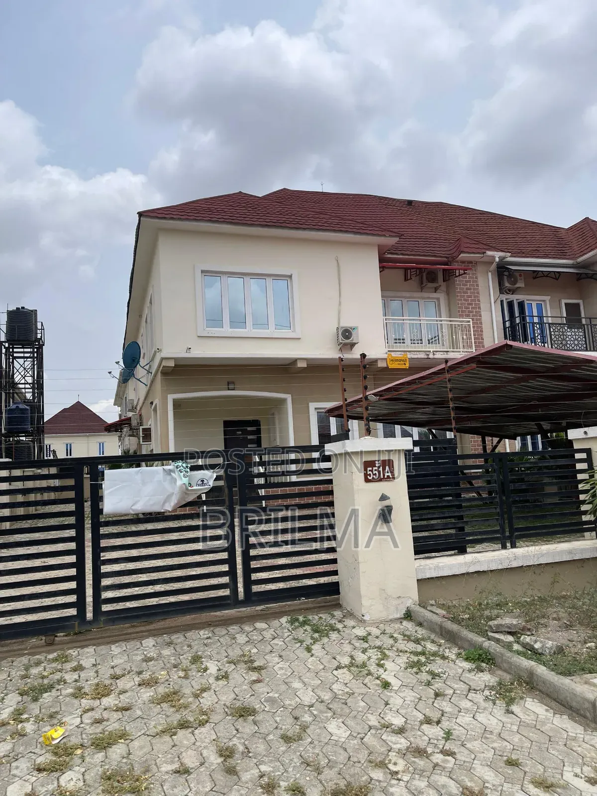 4bdrm Duplex in FHA for sale