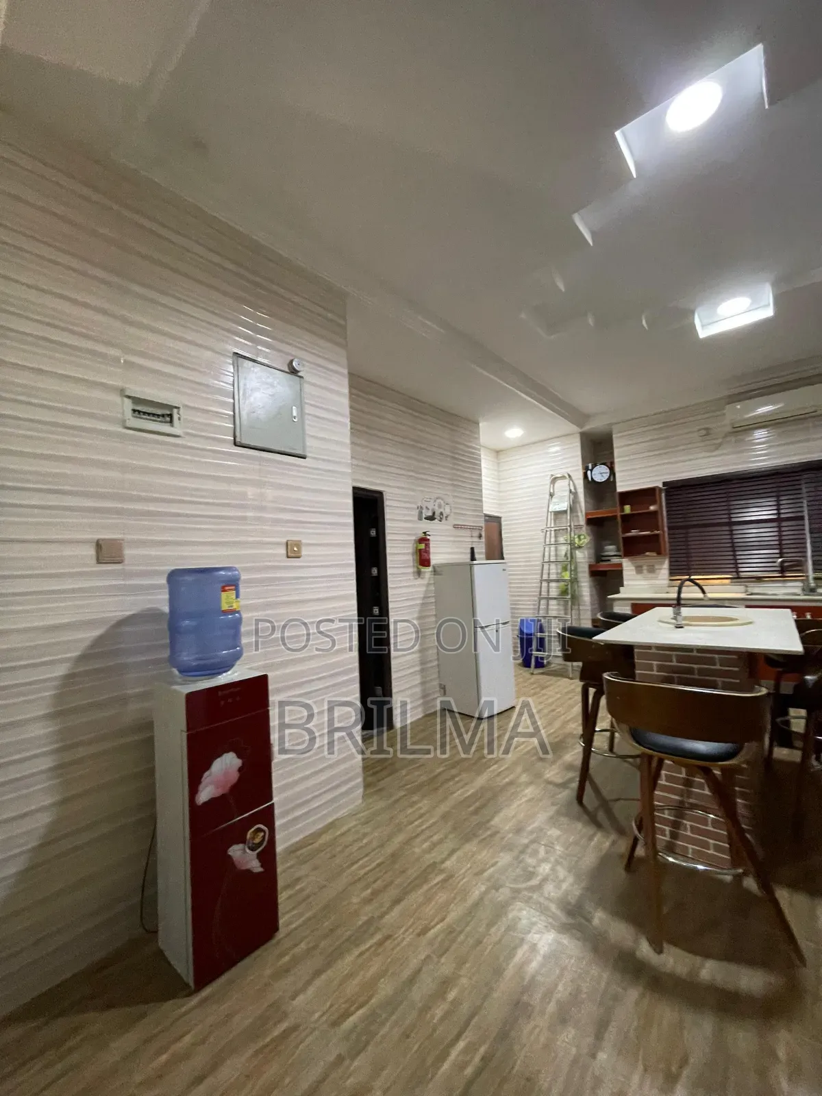 4bdrm Duplex in FHA for sale