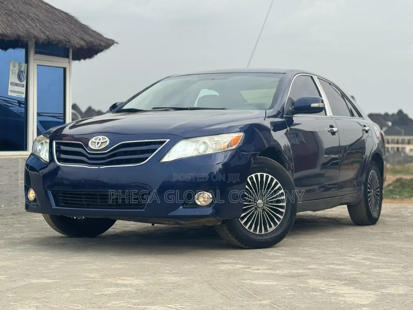 Toyota Camry LE 4dr Sedan (2.5L 4cyl 6AM) 2010 Blue