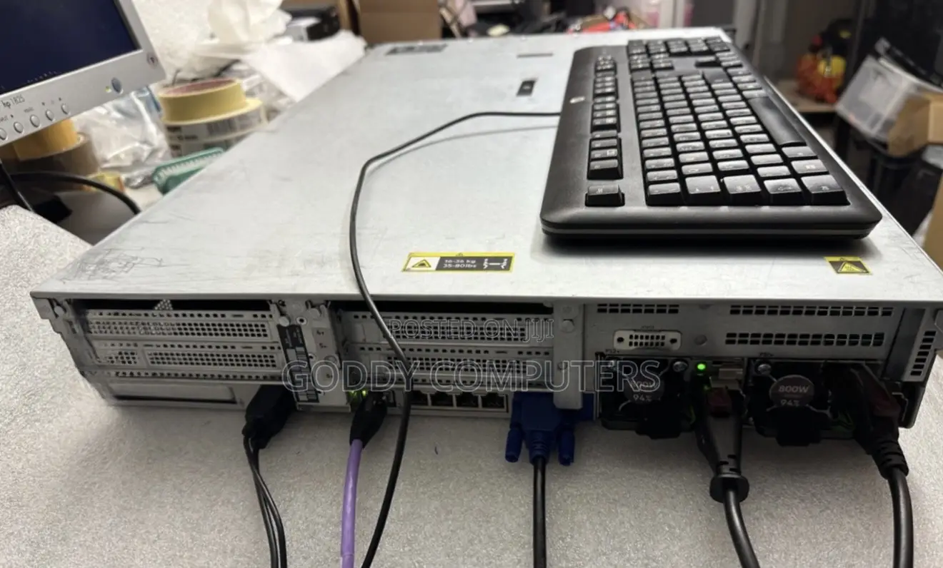 Server HP ProLiant DL380 Gen10 32GB Intel Xeon HDD 1T