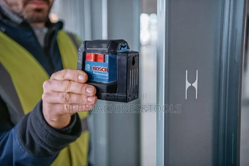Horizontal and Vertical G Laser Level Bosch With Wall Mount GLL 12-22g