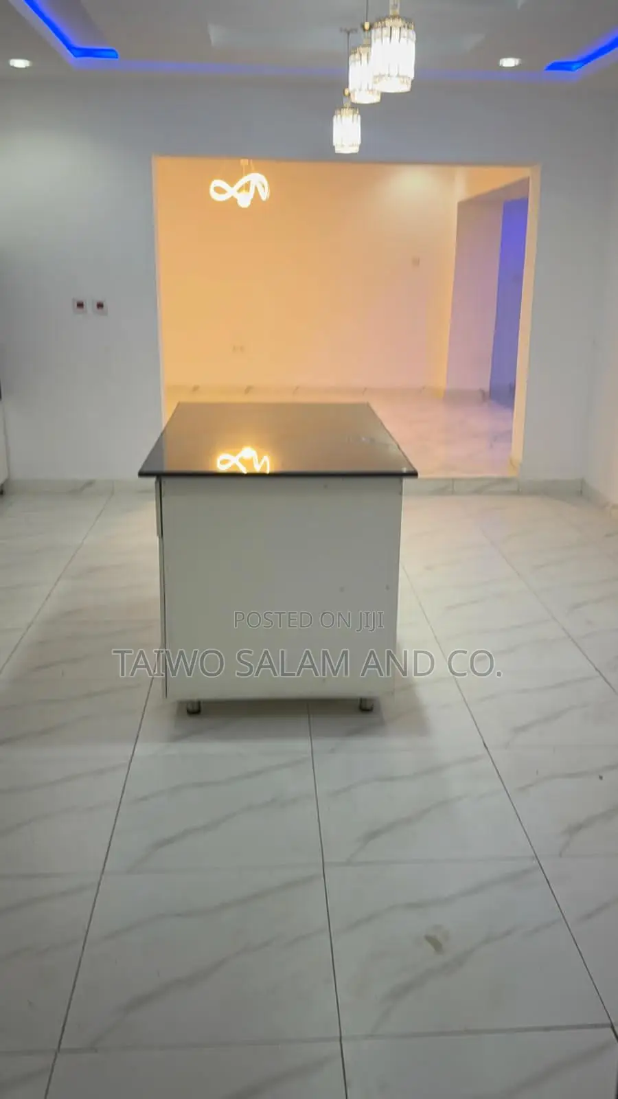 5bdrm Duplex in Larry Estate for sale