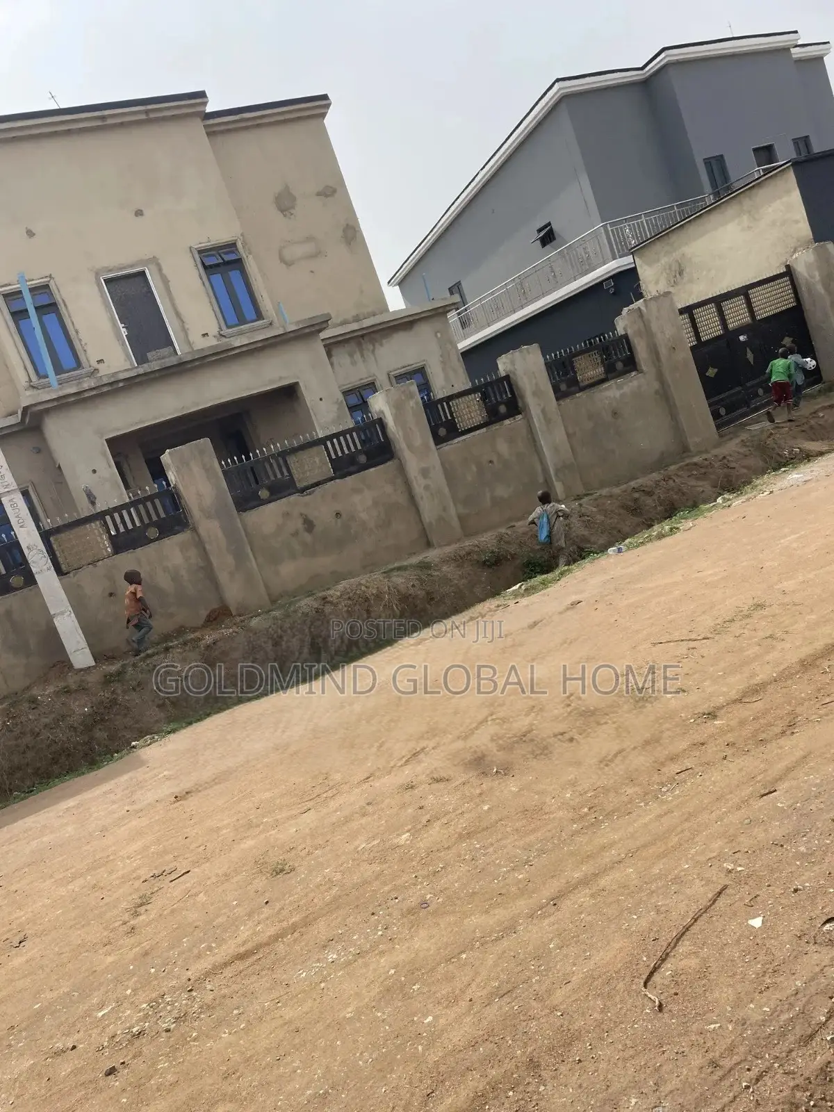 4bdrm Duplex in Lugbe District. for sale