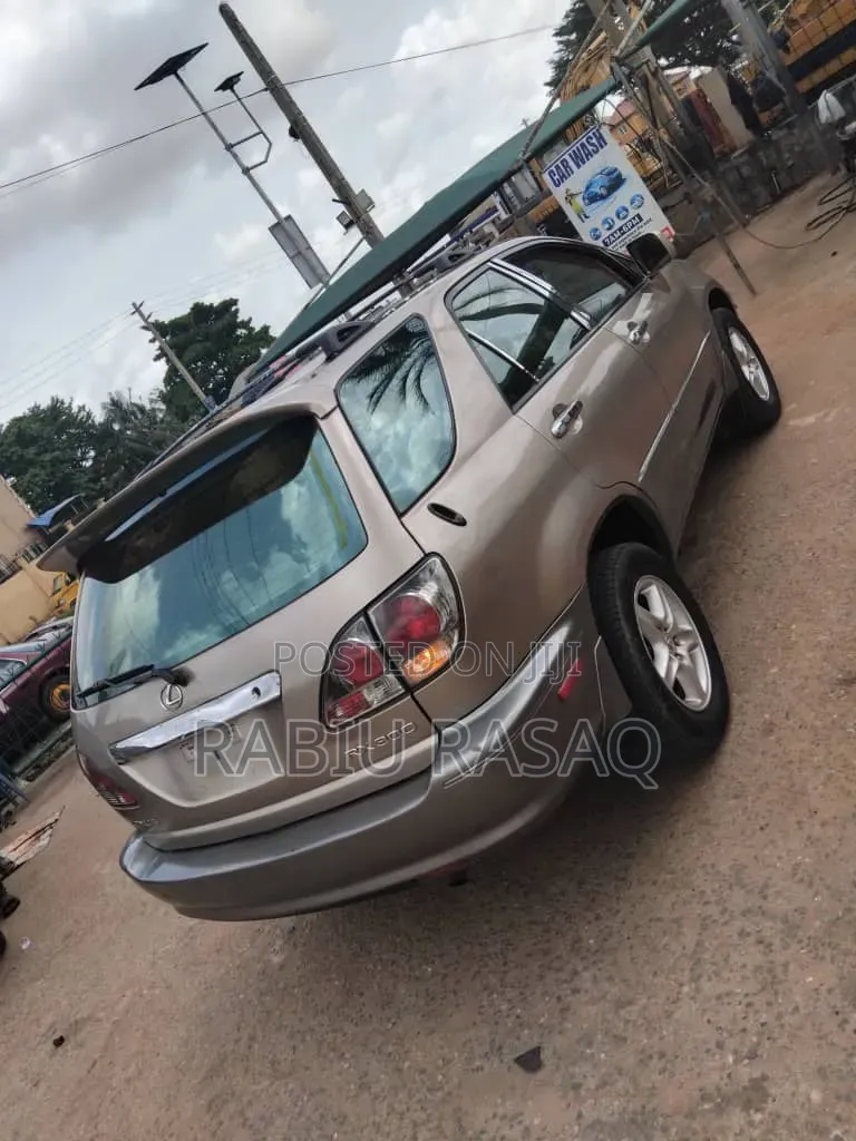 Lexus RX 2002 Gold