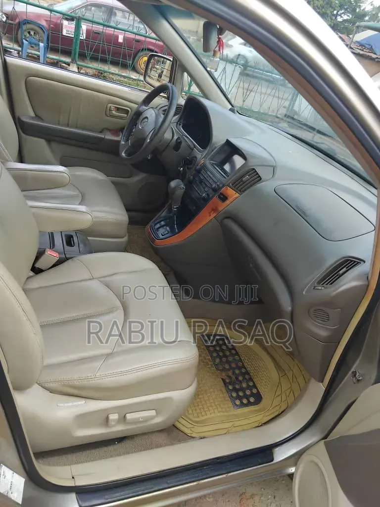 Lexus RX 2002 Gold