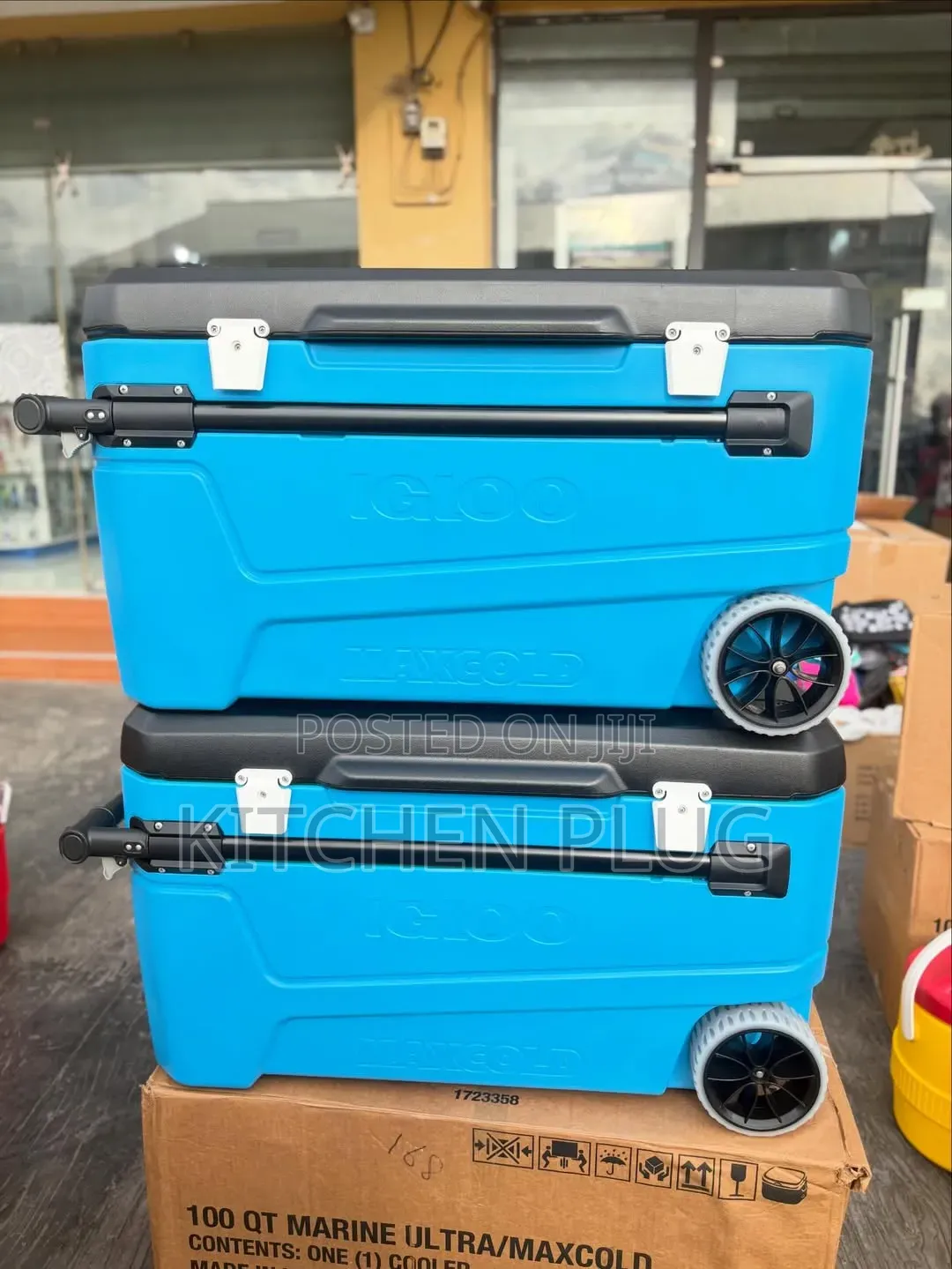 Igloo Maxcold 110qt Wheeled Cooler | Insulated Hard Shell Ice Chest