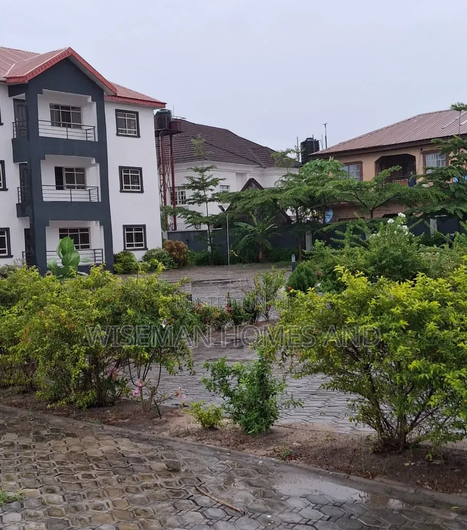 3bdrm Apartment in Majek Axis Sangotedo for sale