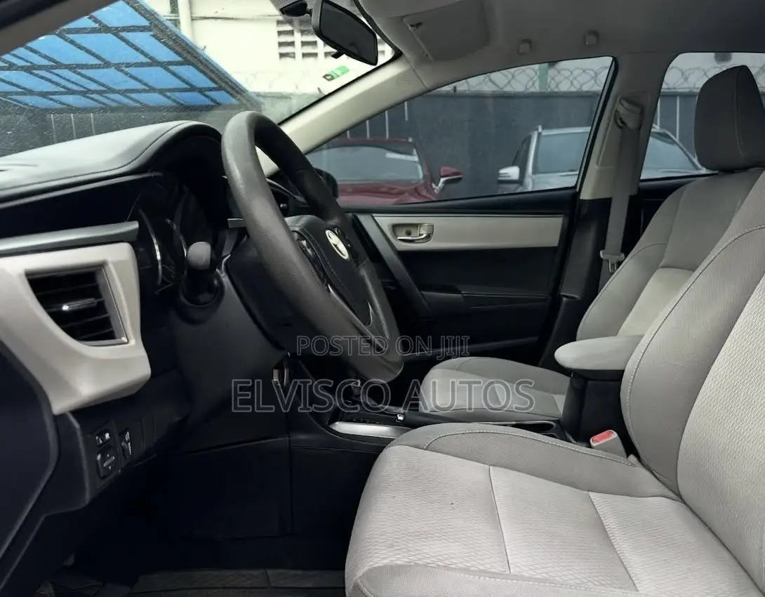 Toyota Corolla S Plus 4dr Sedan (1.8L 4cyl CVT) 2014 Silver