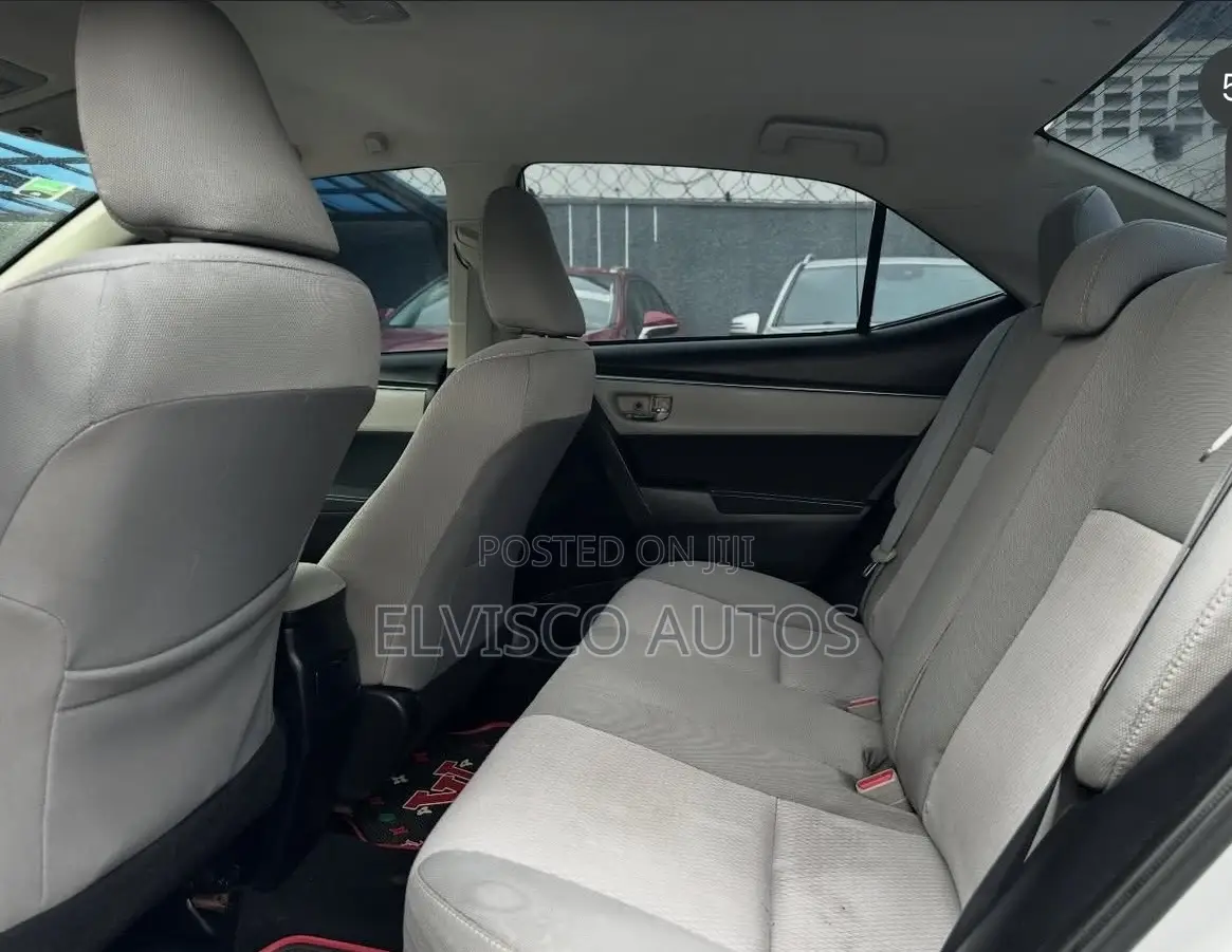 Toyota Corolla S Plus 4dr Sedan (1.8L 4cyl CVT) 2014 Silver