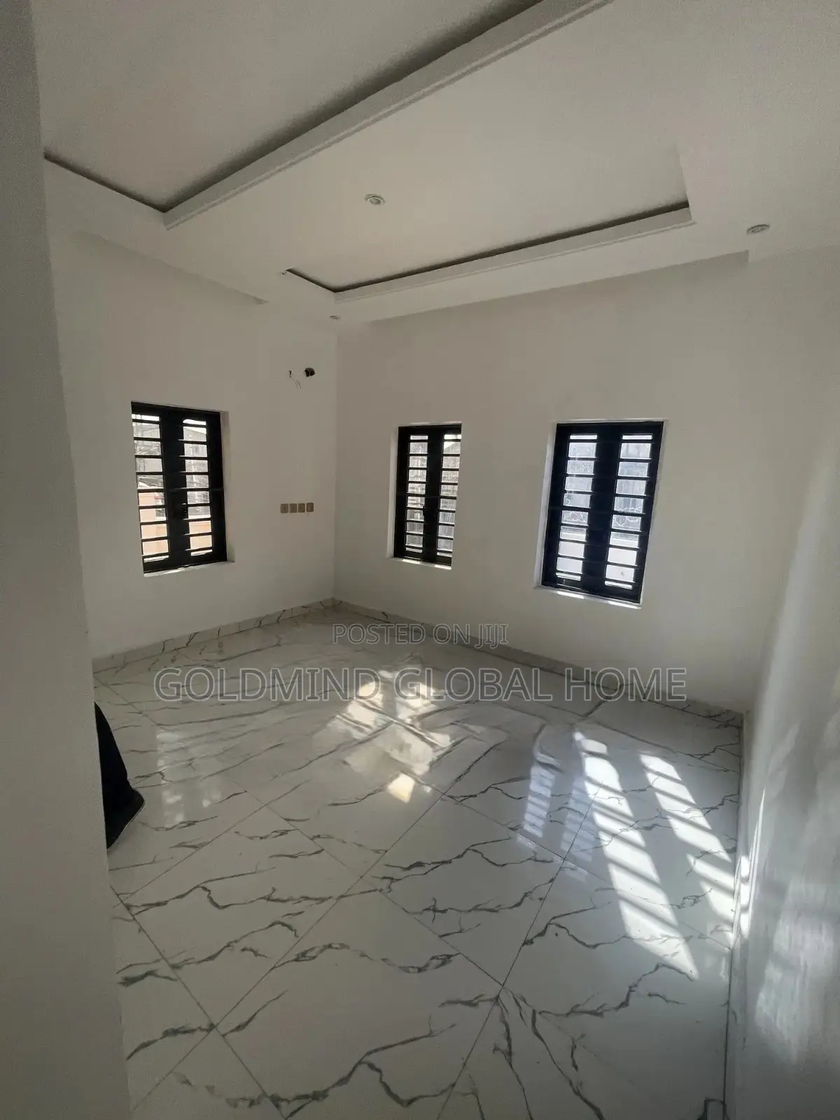 4bdrm Duplex in Lugbe District. for sale