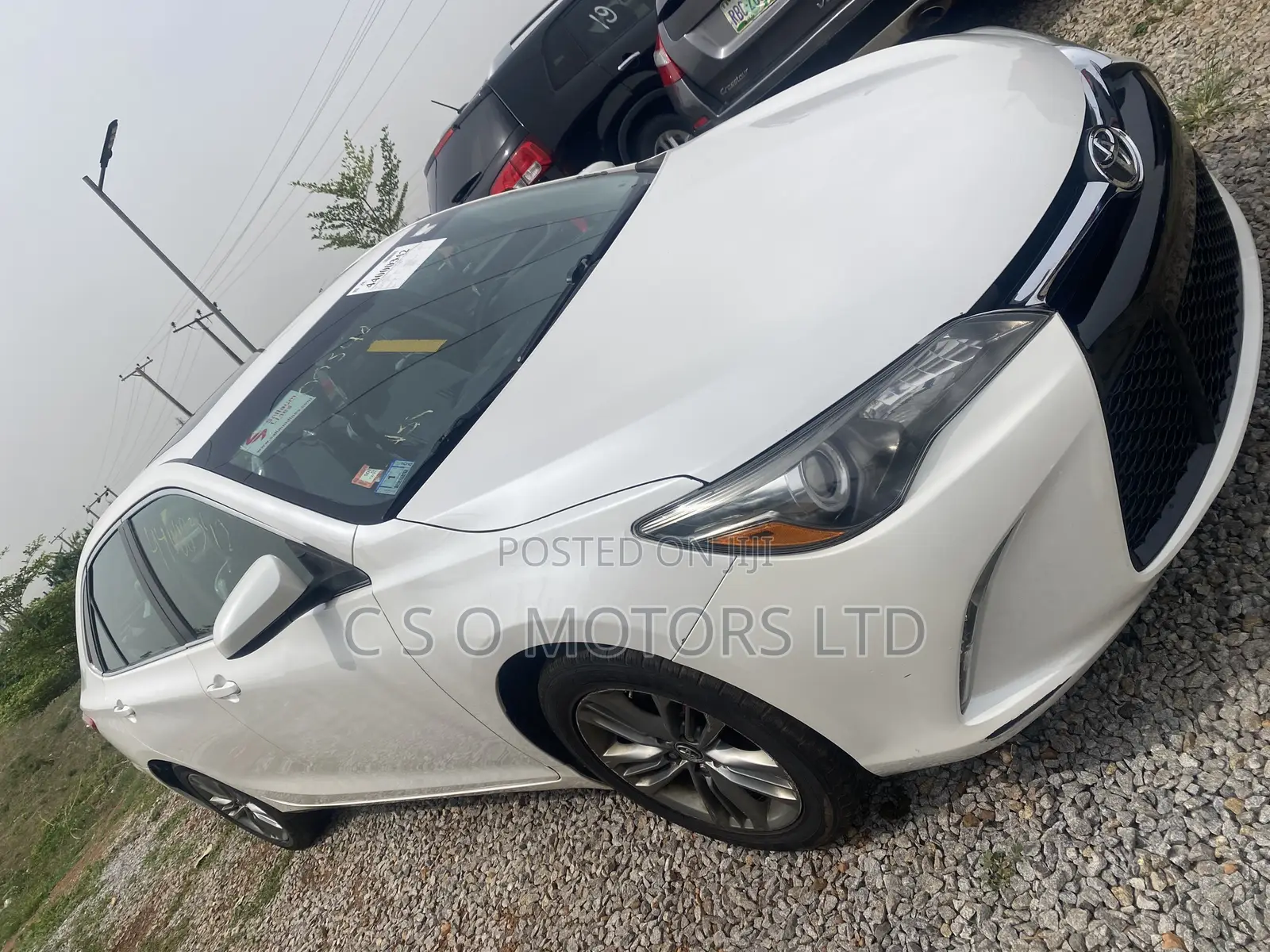 Toyota Camry SE 4dr Sedan (2.5L 4cyl 6A) 2015 White