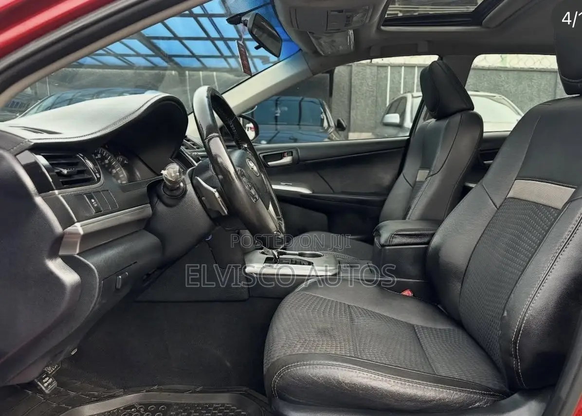 Toyota Camry SE 4dr Sedan (2.5L 4cyl 6A) 2013 Red
