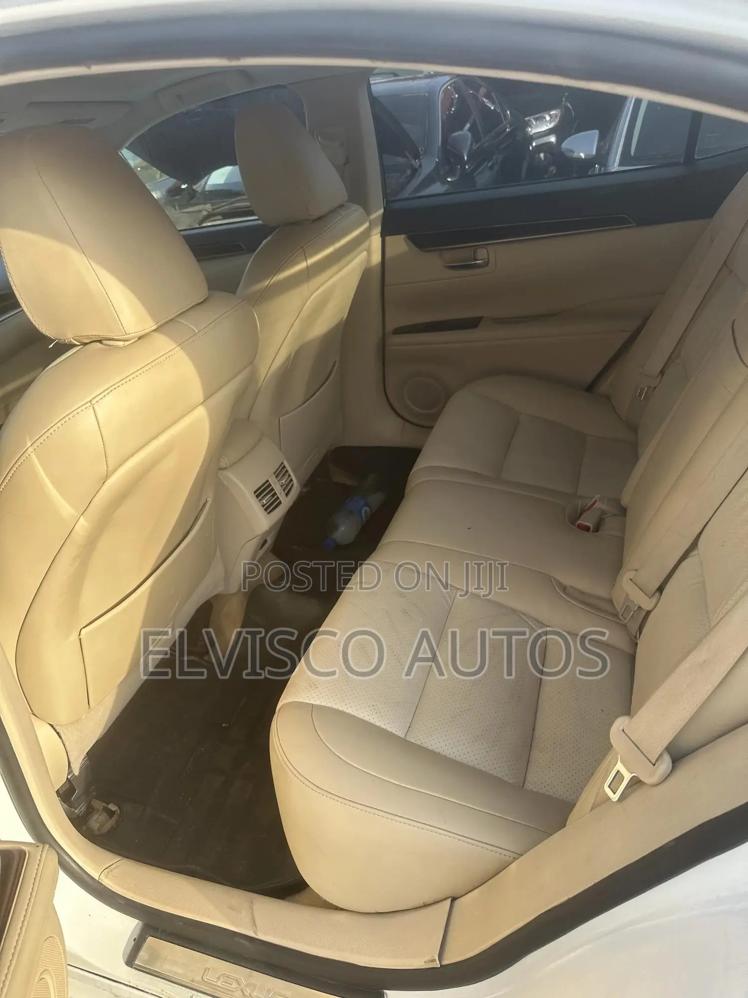 Lexus ES 350 FWD 2013 White