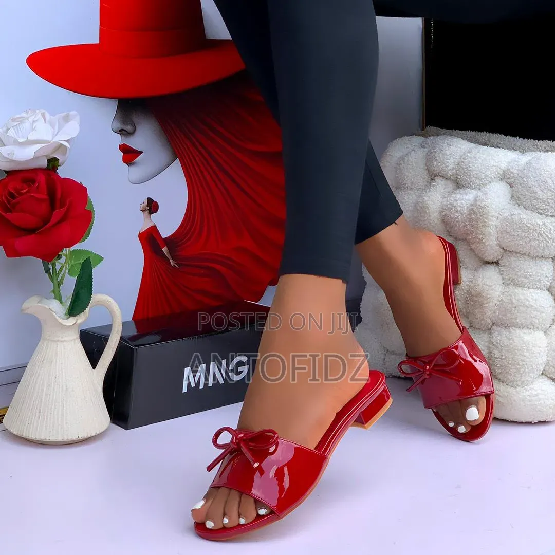 Ladies Low Heel Slippers