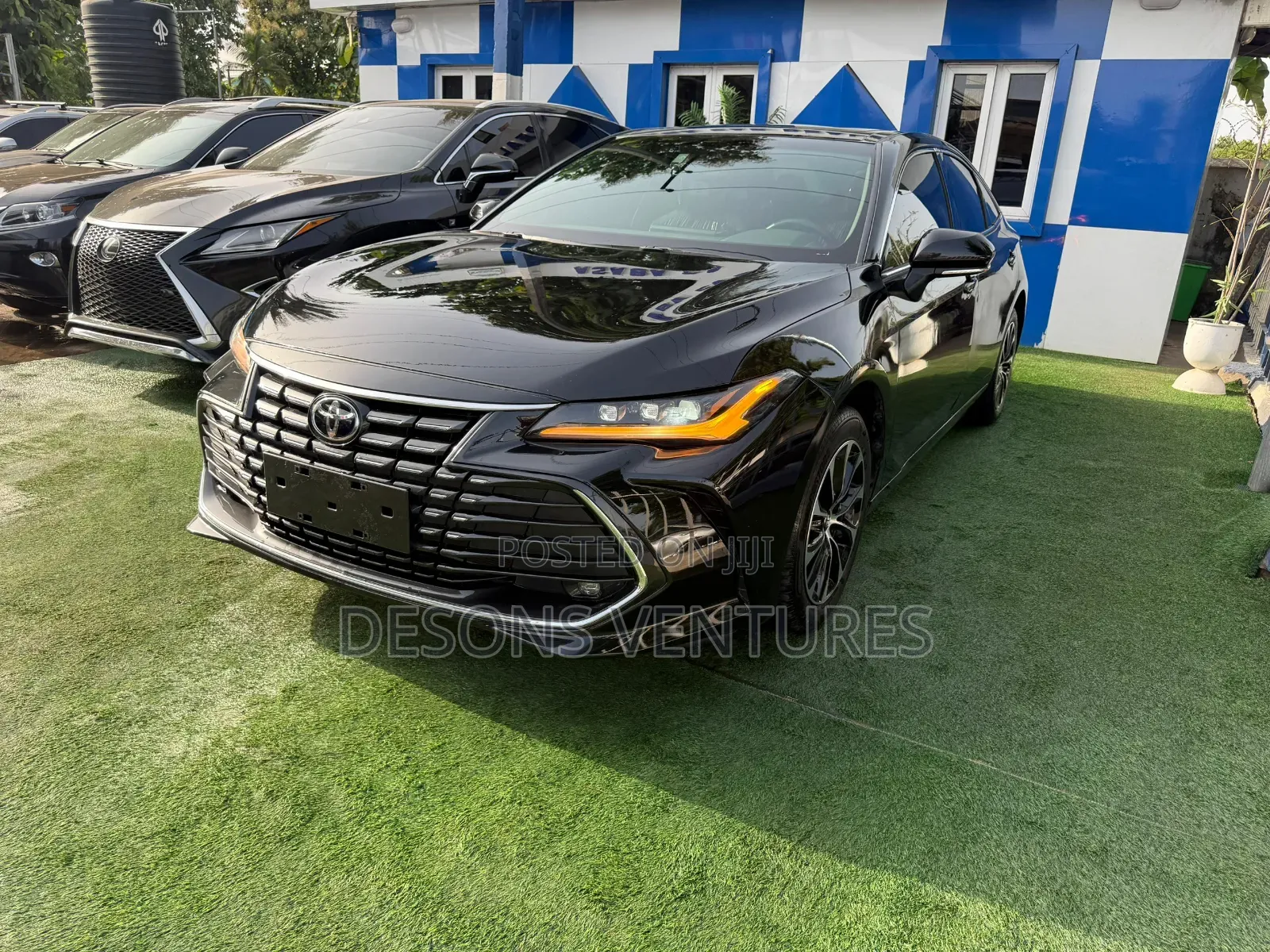 Toyota Avalon 2023 Black