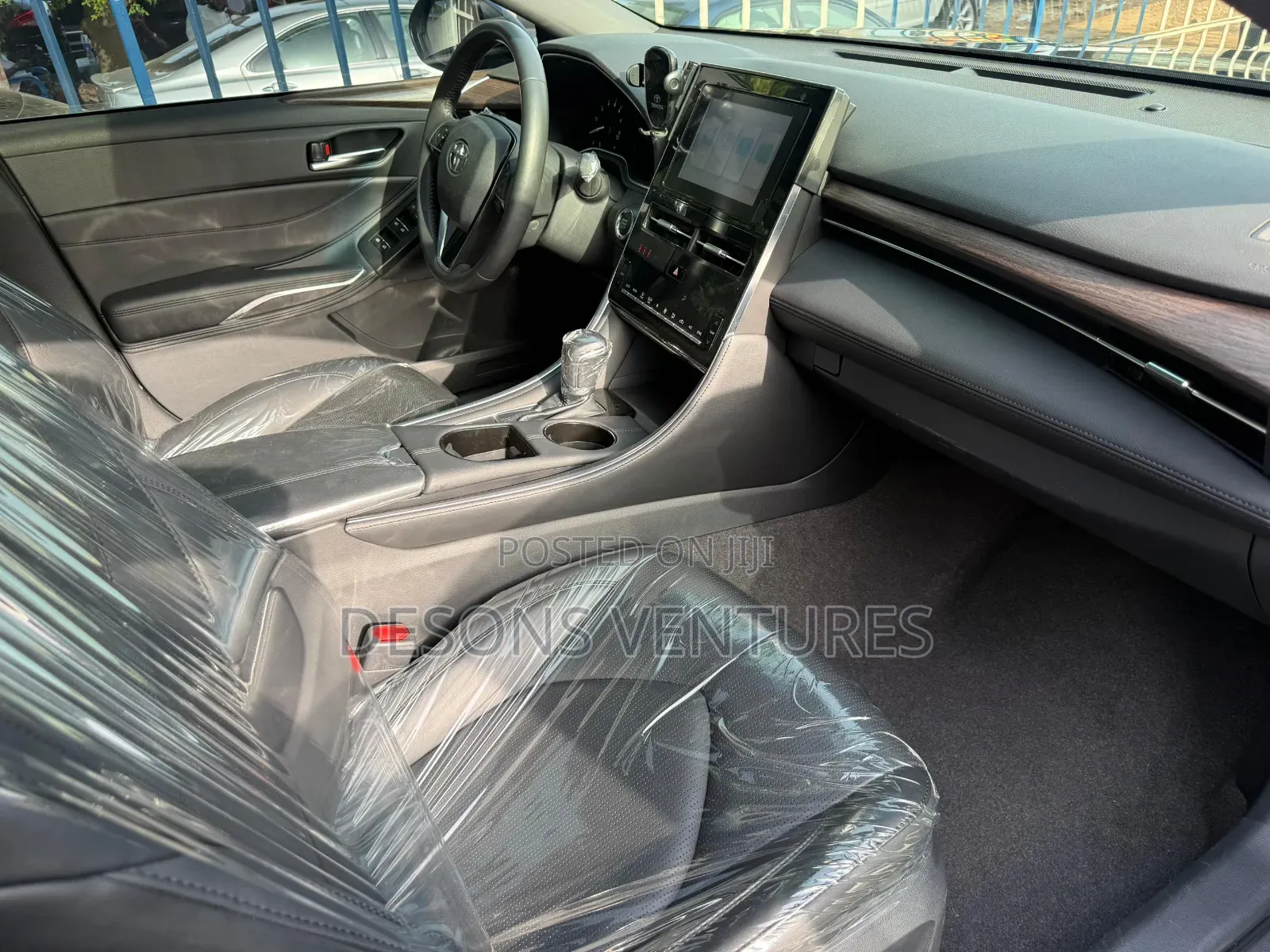 Toyota Avalon 2023 Black