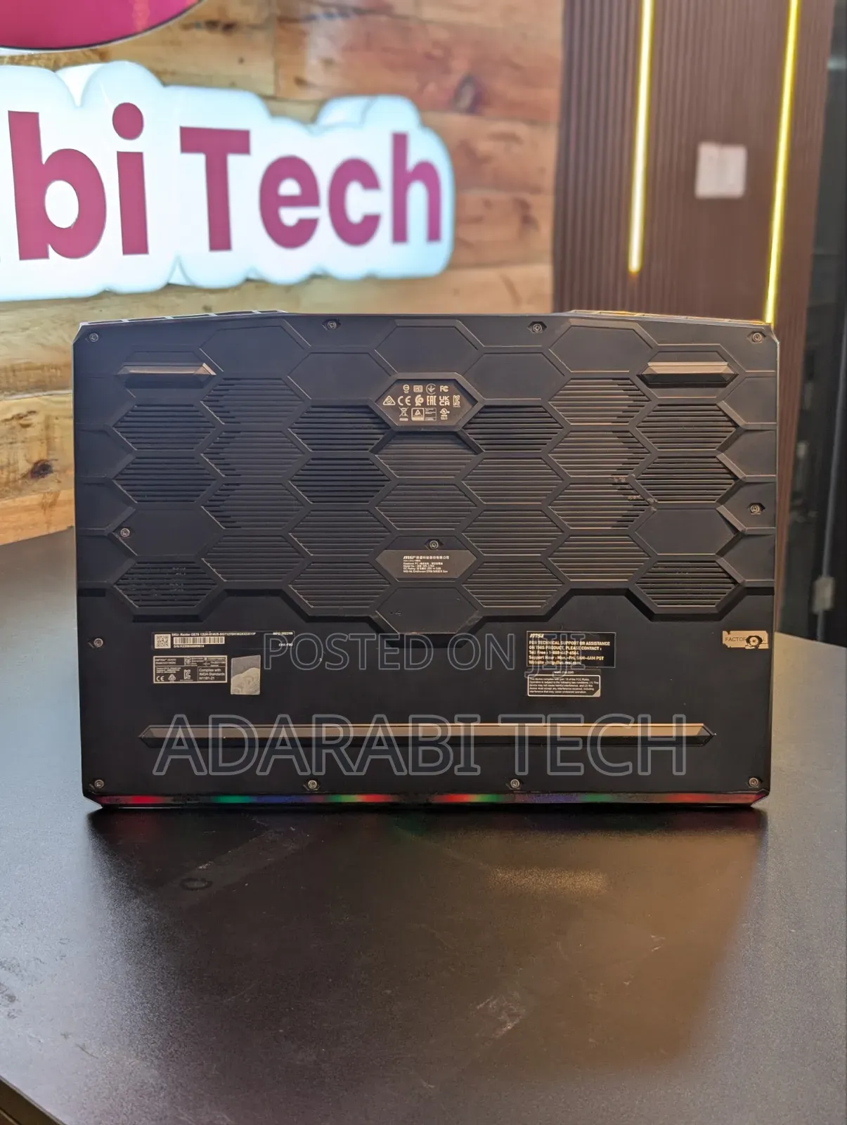 Laptop MSI Raider GE76 12UGS 16GB Intel Core i7 SSD 1T