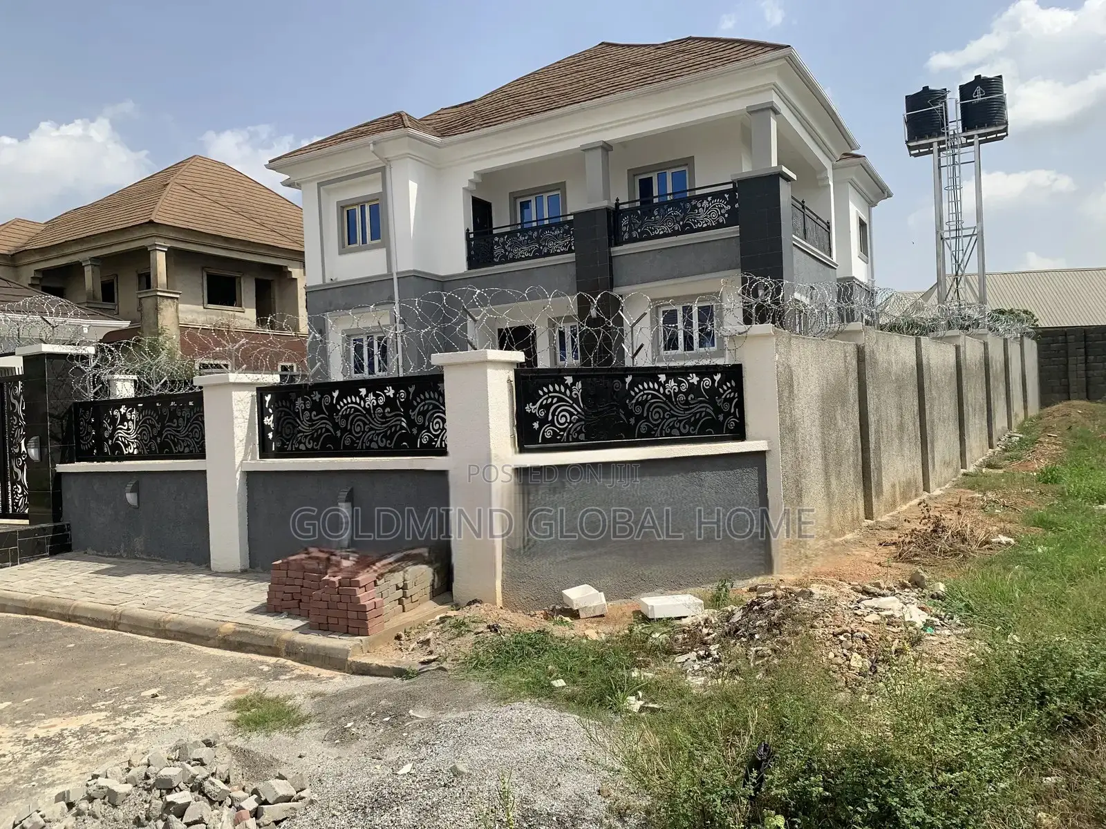 Furnished 5bdrm Duplex in Lugbe District. for sale