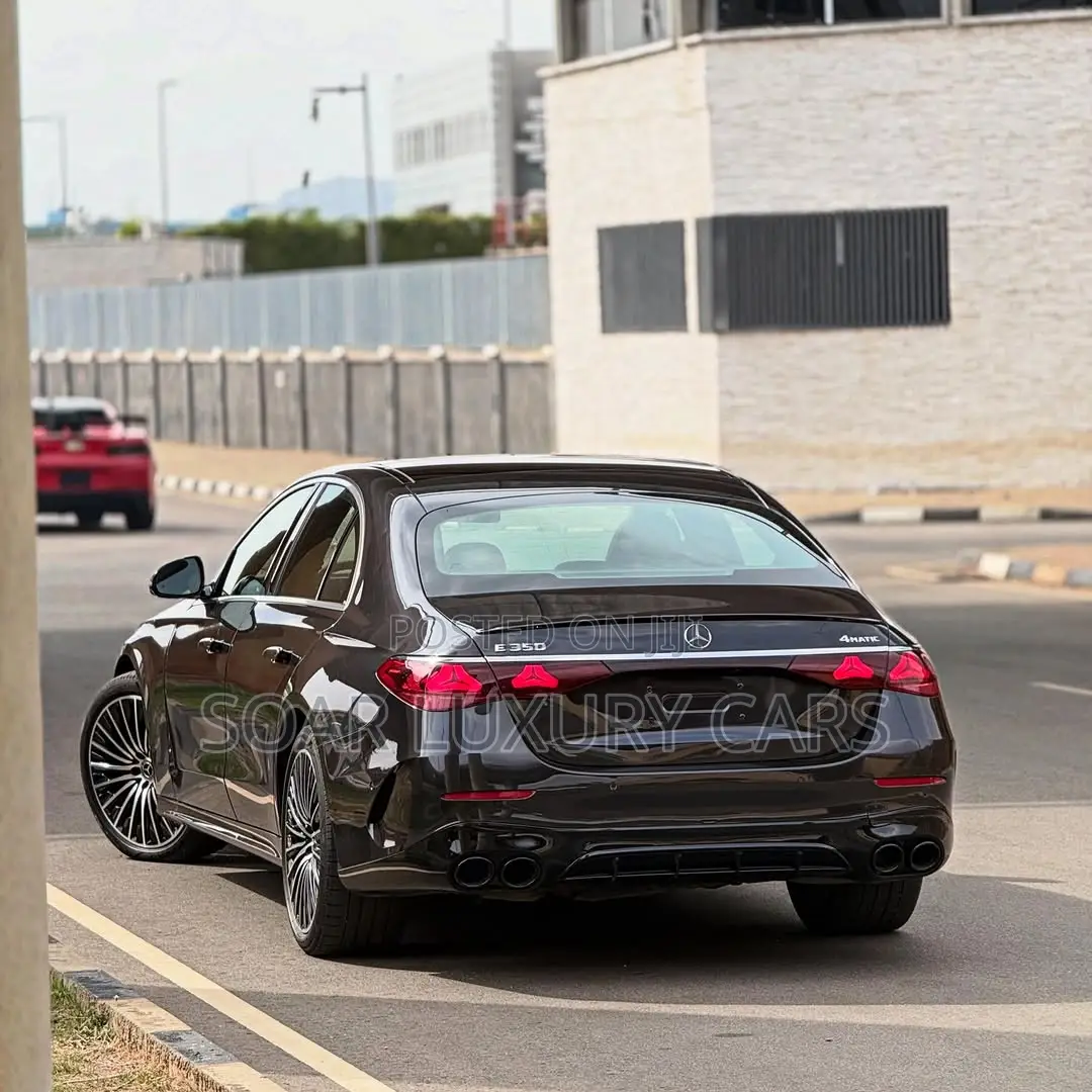 Mercedes-Benz E350 2025 Black