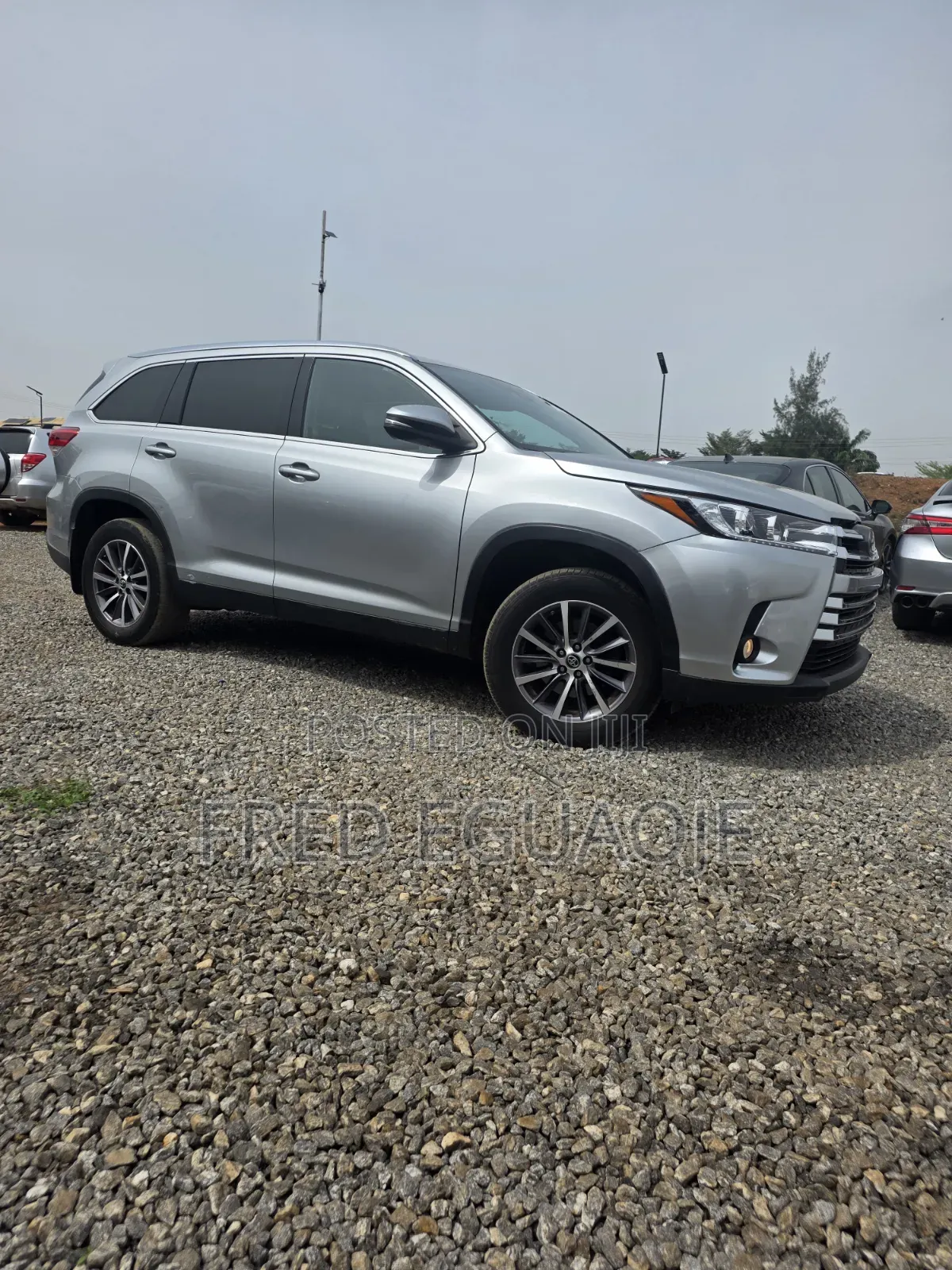 Toyota Highlander XLE 2019 Silver