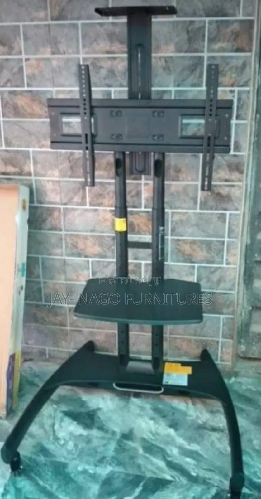 32" to 75" Movable Hanger