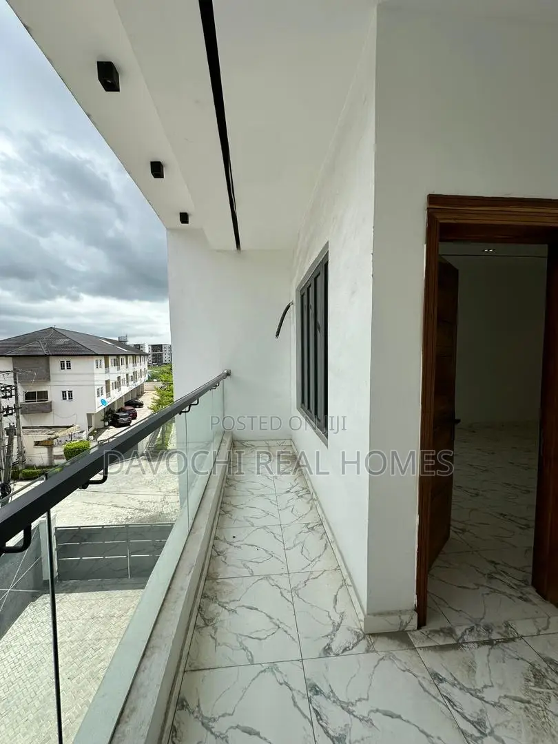 4bdrm Duplex in Ikate Lekki for rent