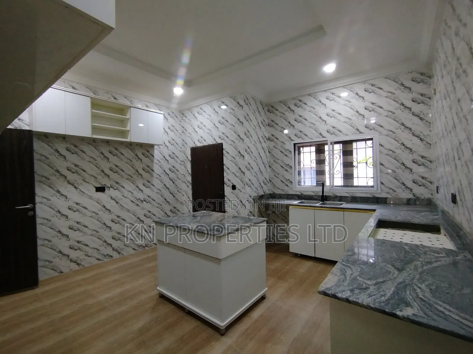 4bdrm Duplex in Naf Valley, Asokoro for sale