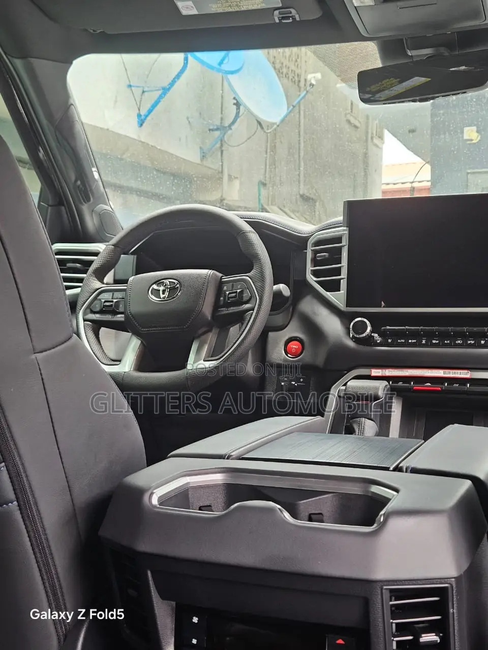 Toyota Sequoia Platinum 4WD 2025 Black