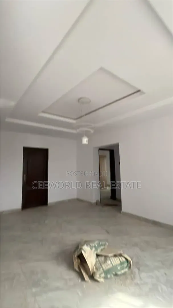 2bdrm Apartment in Ashipa Estate, Akala Express for rent