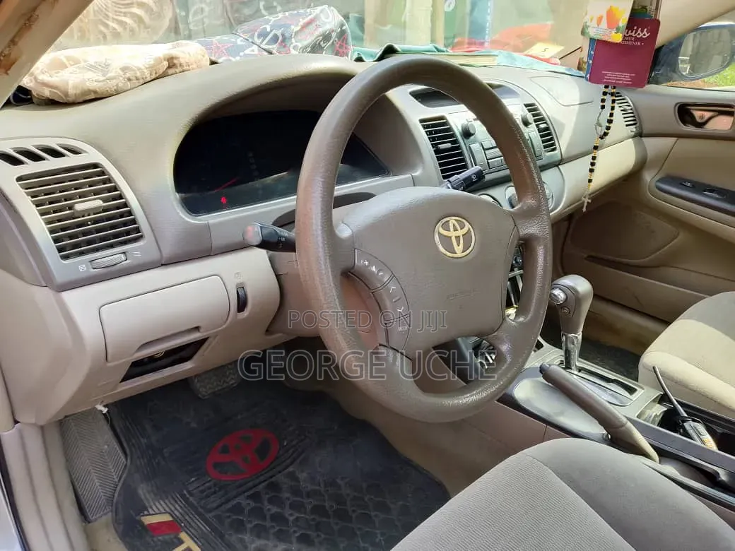 Toyota Camry LE 4dr Sedan (2.4L 4cyl 5A) 2006 Beige