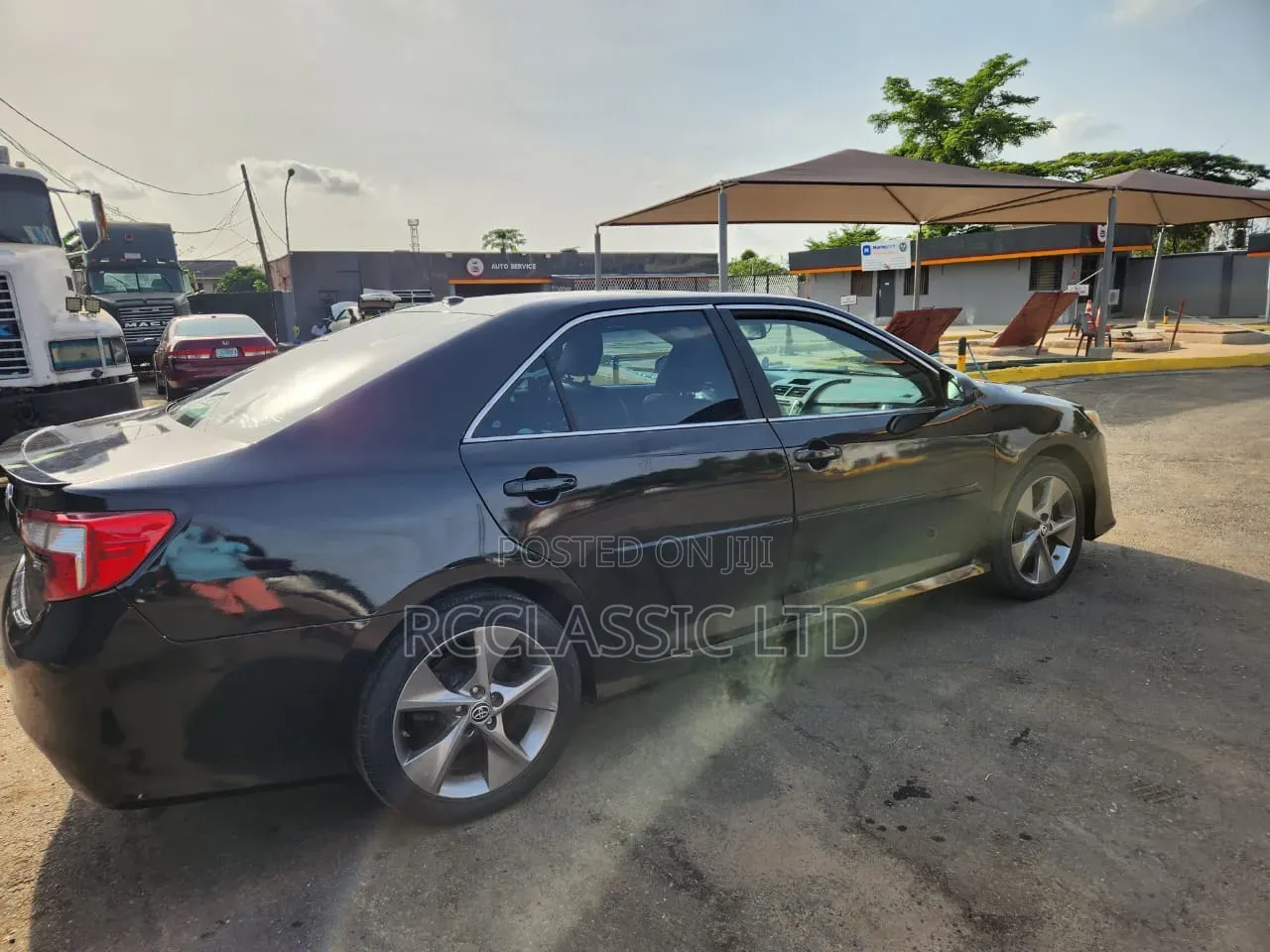 Toyota Camry SE 4dr Sedan (3.5L 6cyl 6A) 2014 Black